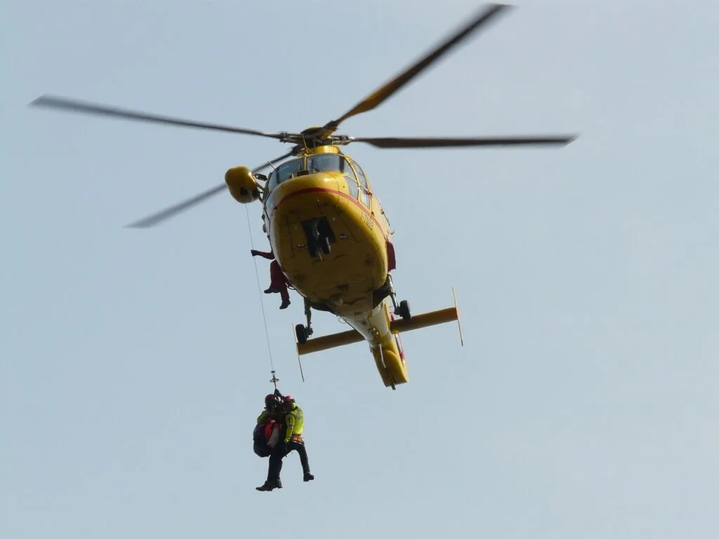 helicopter, rescue operation, first aid-7094.jpg